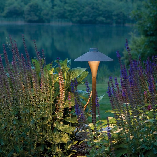 LED Landscape Lighting Low Voltage 12V/24V Garden Light Illuminated Tree  Lamp with Spike - China Garden Light, LED Lamp